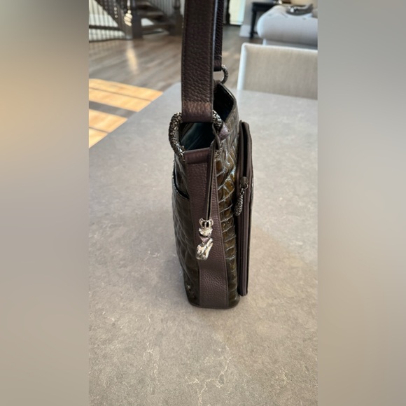 Brighton brown patent leather alligator embossed handbag. - Picture 4 of 8